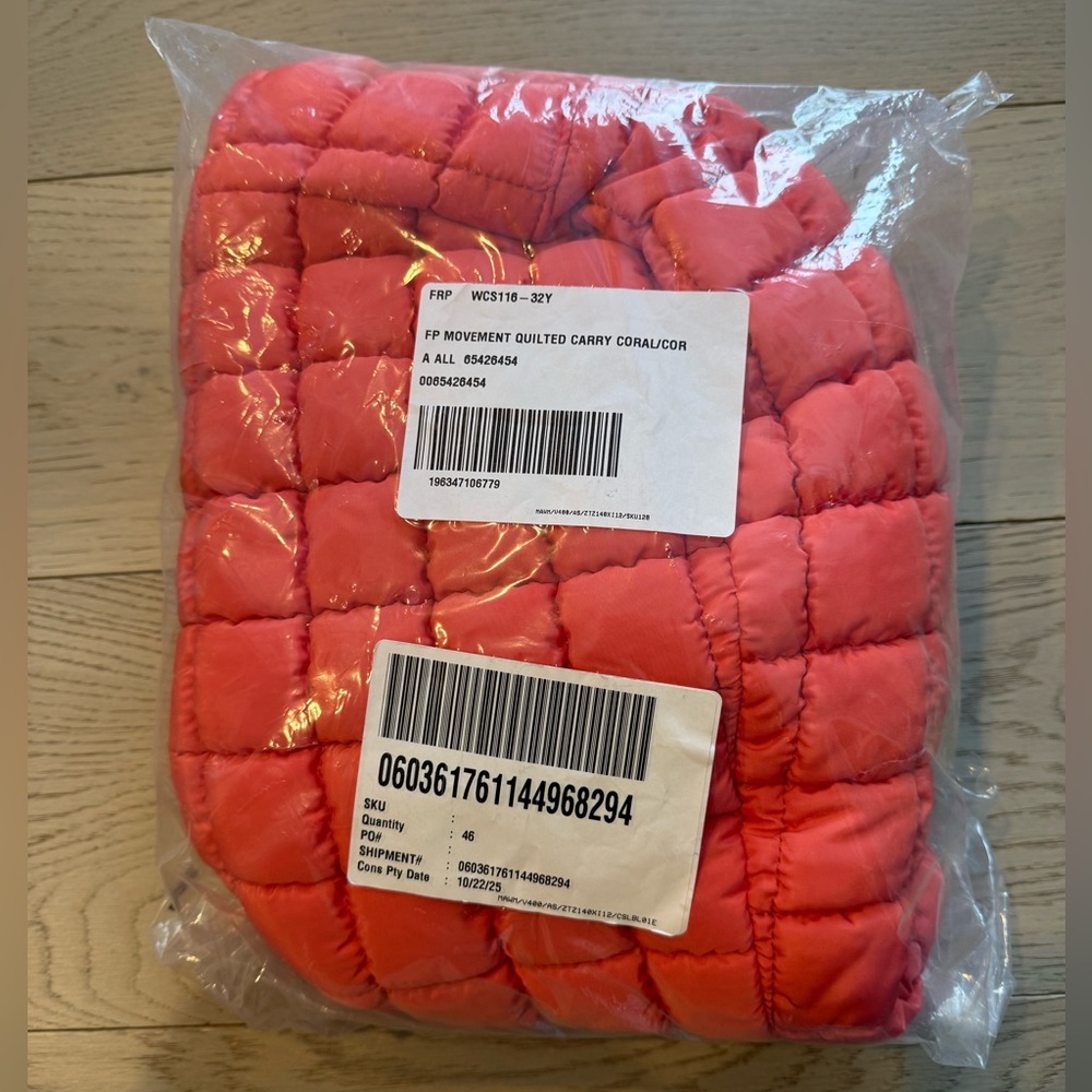 NWT FP Movement by Free People Quilted Carryall Bag in Coral - Picture 4 of 4